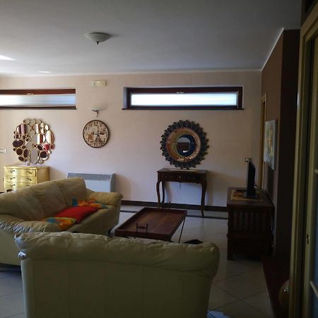 Villa Le Giare Ospitalita Diffusa Аджерола Екстериор снимка