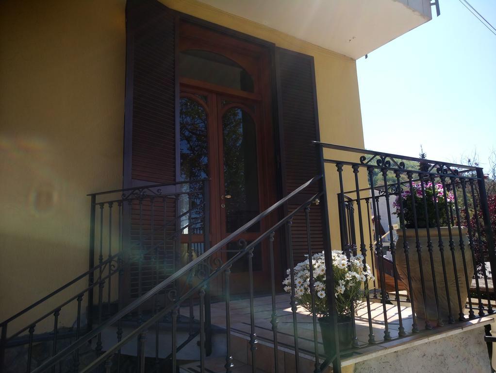 Villa Le Giare Ospitalita Diffusa Аджерола Екстериор снимка