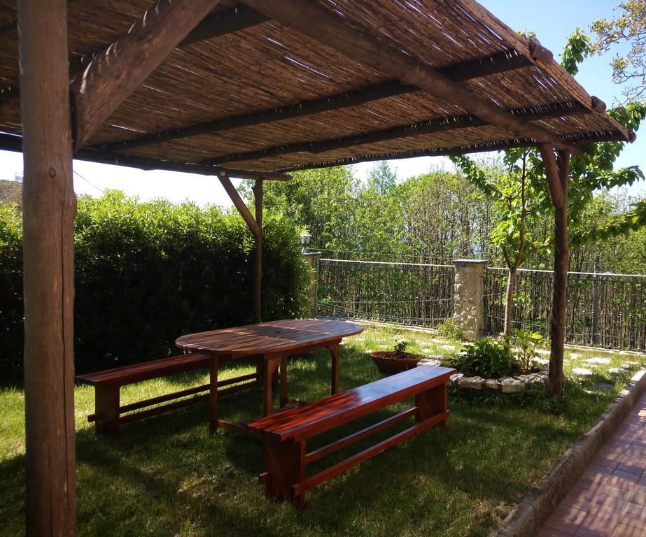 Villa Le Giare Ospitalita Diffusa Аджерола Екстериор снимка