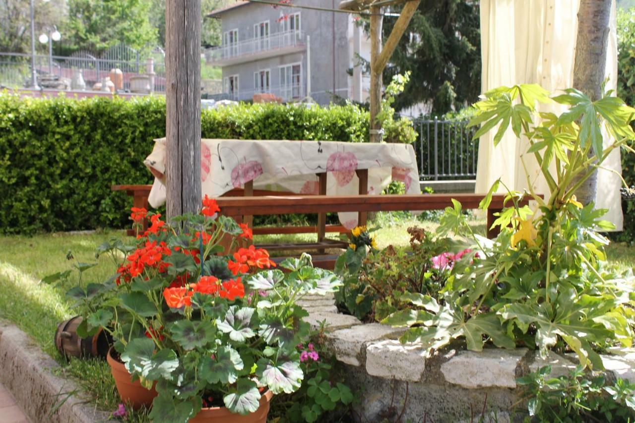 Villa Le Giare Ospitalita Diffusa Аджерола Екстериор снимка